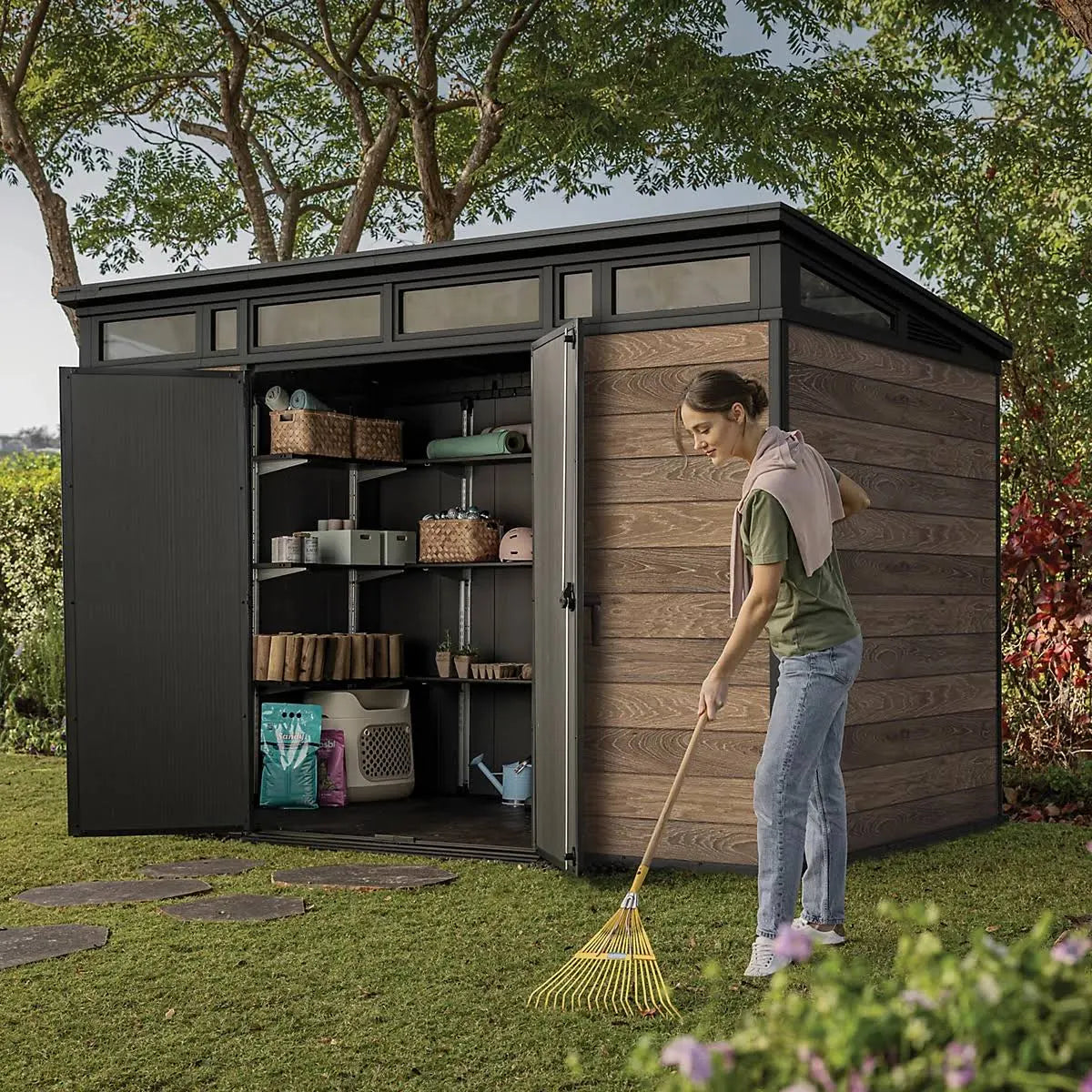 Abri de jardin 7 x 11 pieds en plastique Pent Walnut à 2 portes